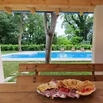 Villa Stara Kuca Estate *