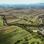 Villa Stara Kuca Estate Ljubuški