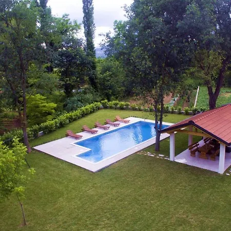 Stara Kuca Estate * Ljubuški