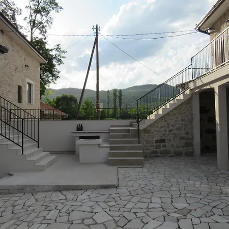 Stara Kuca Estate * Ljubuški