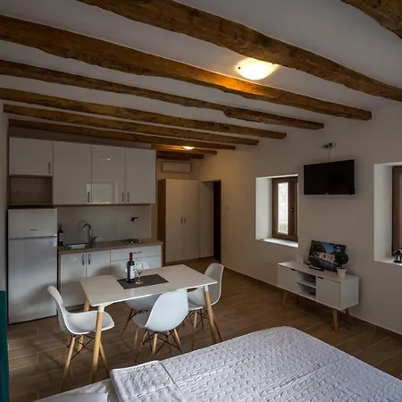 Stara Kuca Estate Ljubuški