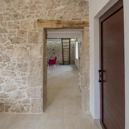 Villa Stara Kuca Estate *