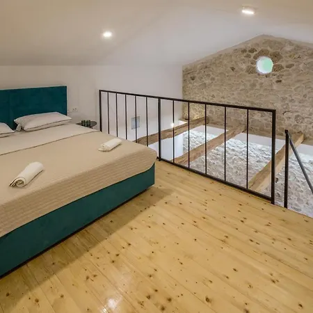 Villa Stara Kuca Estate *