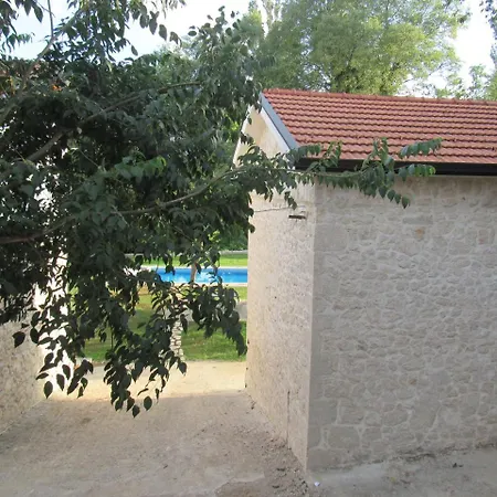 فيلة Stara Kuca Estate *