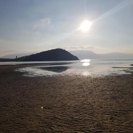 Stara Kuca Estate Liyubuşka